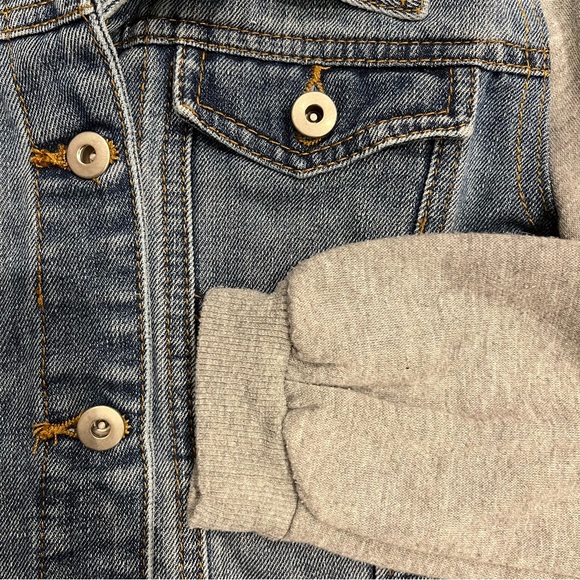 Forever 21 Girls Denim Hooded Jacket - Kid Size 9/10 - Picture 4 of 5